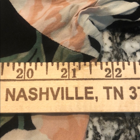 Loft woman’s blouse, EUC, size L - Picture 7 of 11